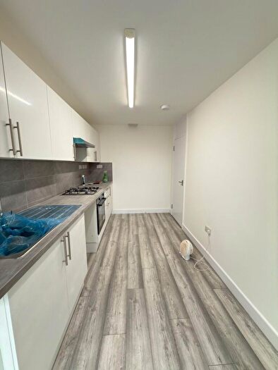 2 Bedroom Flat To Rent In High Road, Romford, London, RM6