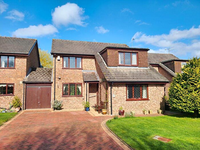 3 Bedroom Link Detached House For Sale In The Meadows, Lyndhurst, SO43
