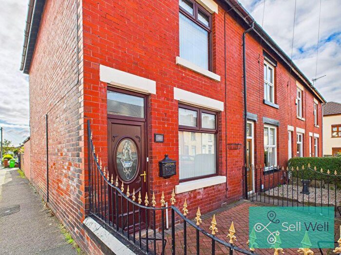 2 Bedroom End Of Terrace House For Sale In Hilton Lane, Worsley, Manchester, M28