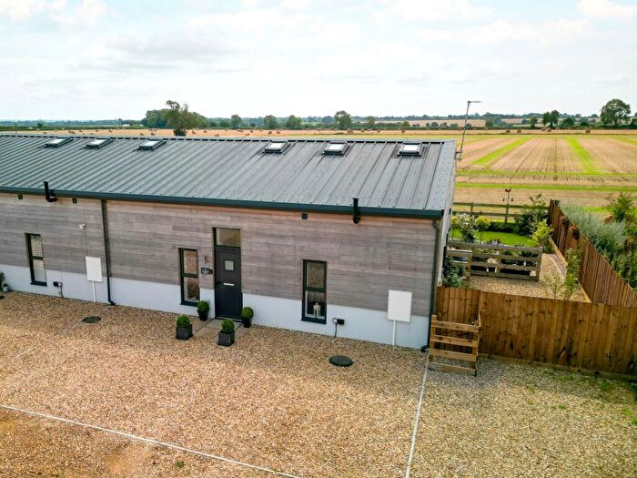 2 Bedroom Barn Conversion For Sale In Preston Road, Ridlington, LE15