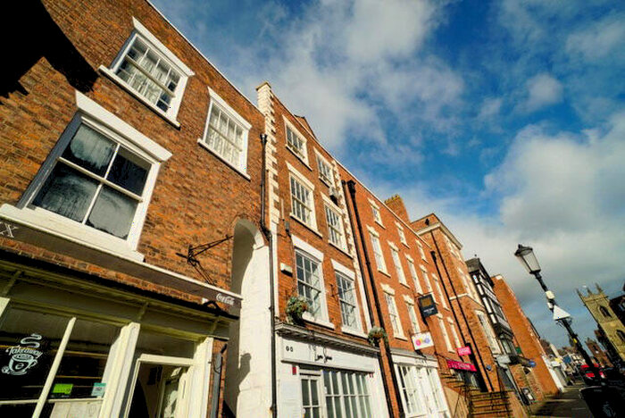 1 Bedroom Flat To Rent In Lower Bridge Street, Chester, Cheshire, CH1