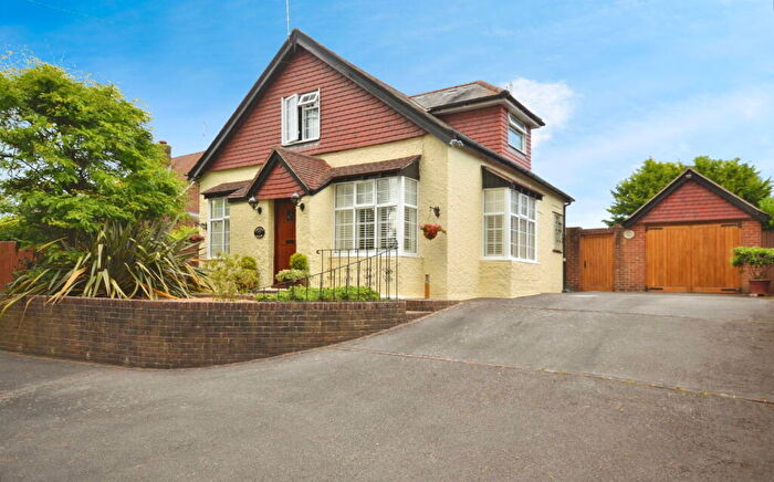 4 Bedroom Detached House For Sale In Station Road, Angmering, Littlehampton, BN16