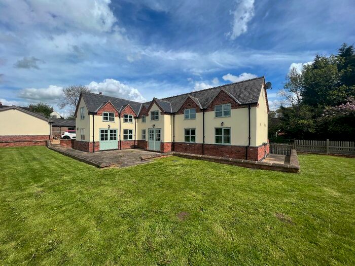 4 Bedroom Cottage To Rent In Rose Cottage, Wood Lane, Yoxall, Burton-On-Trent, Staffordshire, DE13