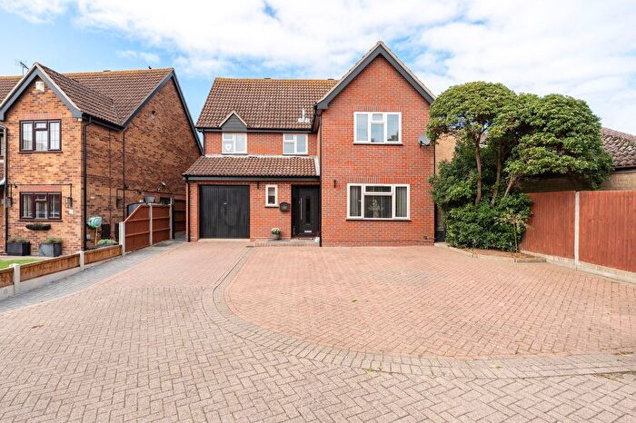 4 Bedroom Detached House For Sale In Humber Close, Caister-On-Sea, NR30