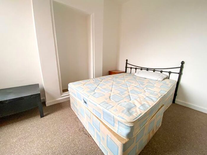 3 Bedroom Terraced House To Rent In Roslyn Road, Tottenham, N15