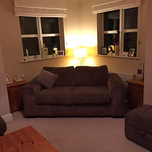 2 Bedroom Apartment To Rent In Wythenshawe, Manchester, Cheshire, M22