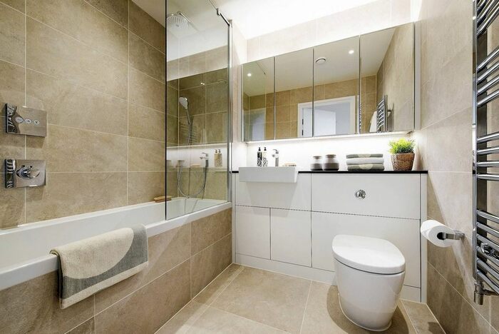 1 Bedroom Flat To Rent In Vantage Point, Junction Road, Archway, London, N19