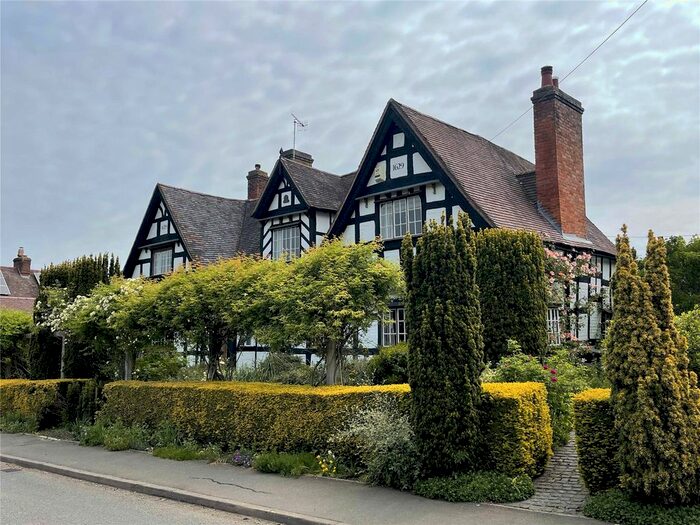 4 Bedroom Detached House For Sale In Bishampton, Pershore, Worcestershire, WR10