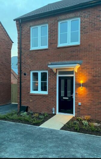 2 Bedroom Semi-Detached House To Rent In Chatham Close, Upper Heyford, OX25