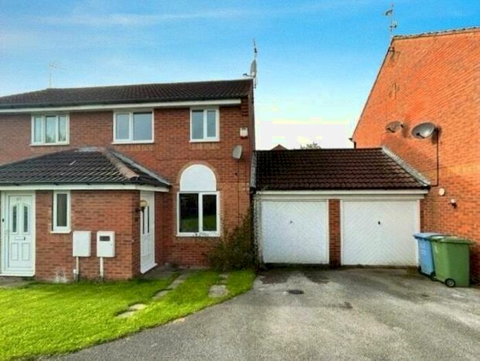 3 Bedroom House To Rent In Welham Grove, Retford, Nottinghamshire, DN22