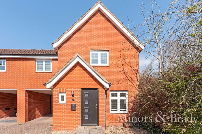 3 Bedroom Link Detached House To Rent In Windsor Park Gardens, Norwich, NR6