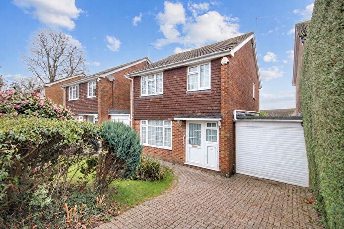 3 Bedroom Detached House For Sale In Garden House Lane, East Grinstead, RH19