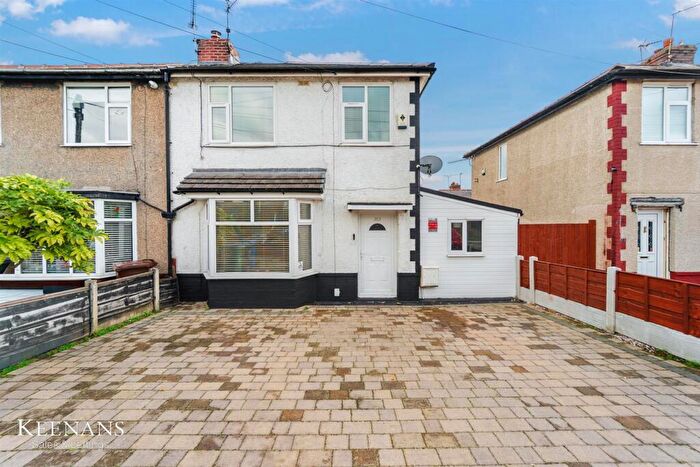 3 Bedroom Semi-Detached House For Sale In Bolton Road West, Ramsbottom, Bury, BL0