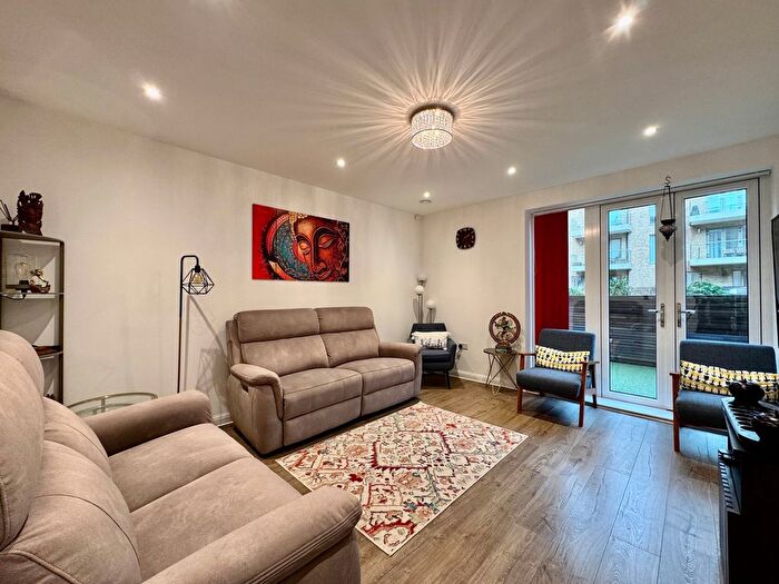 3 Bedroom Property For Sale In Coxwell Boulevard, London, NW9