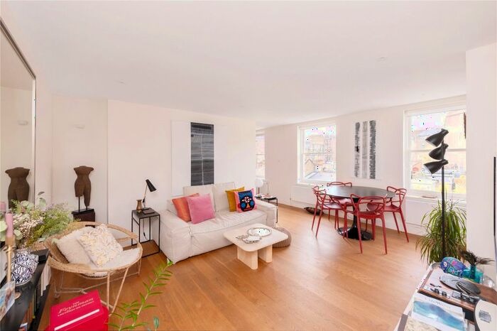 2 Bedroom Flat To Rent In Courtfield Gardens, London, SW5