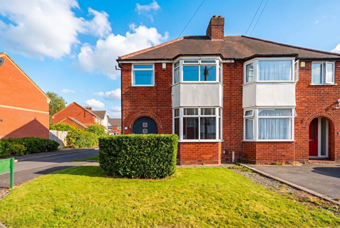 3 Bedroom Semi-Detached House For Sale In Stanton Road, Shirley, B90