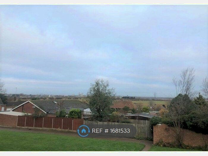 2 Bedroom Flat To Rent In Lapis Close, Gravesend, DA12