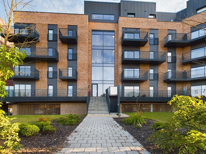 1 Bedroom Flat To Rent In Hampton Place, Ashford, TN23