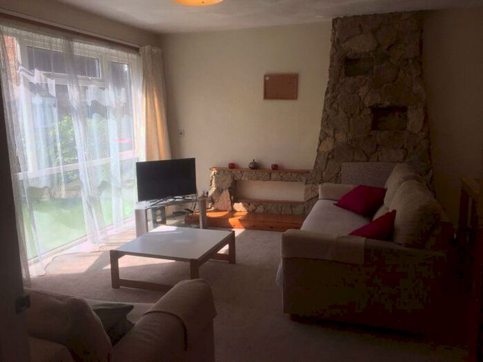 4 Bedroom House To Rent In Payton Mews, Canterbury, CT1