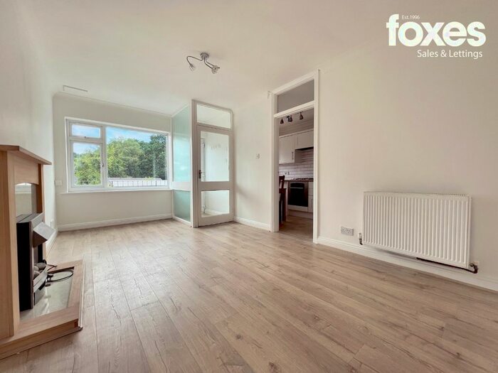 2 Bedroom Flat To Rent In Glenmoor Road, West Parley, BH22