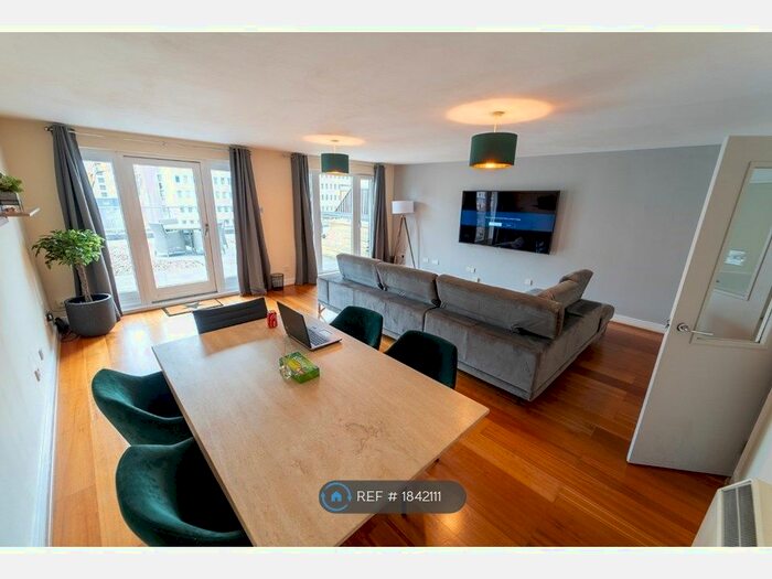 3 Bedroom Flat To Rent In The Mailbox, Birmingham, B1