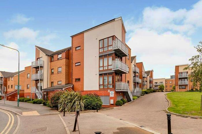 2 Bedroom Apartment To Rent In Serenity Court, Evelyn Walk, Greenhithe, Kent, DA9