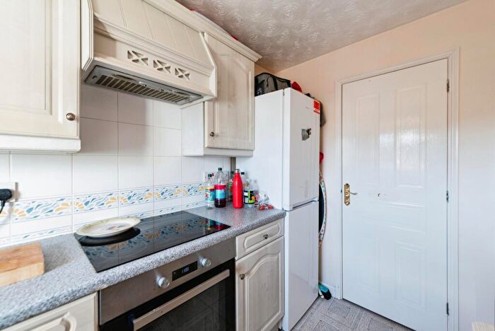 1 Bedroom Flat For Sale In Hulton Close, Southampton, Hampshire, SO19