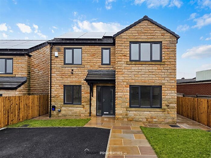 4 Bedroom Detached House For Sale In Low Cudworth Green, Cudworth, Barnsley, S72