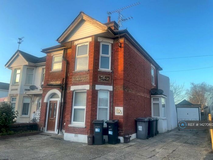 2 Bedroom Flat To Rent In Alma Road, Bournemouth, BH9