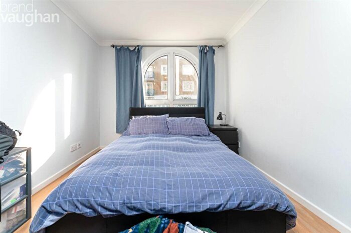 1 Bedroom Flat To Rent In Merton Court, The Strand, Brighton, BN2