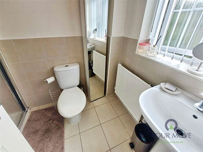 3 Bedroom End Of Terrace House For Sale In King Edmund Street, Dudley, West Midlands, DY1