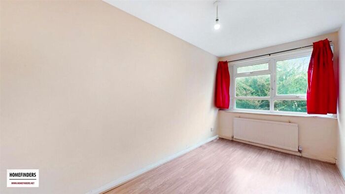 2 Bedroom Apartment For Sale In Carnarvon Road, Stratford, E15