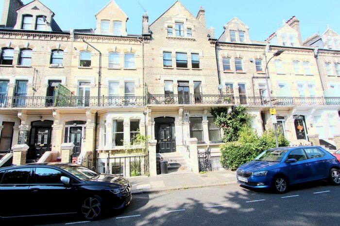 1 Bedroom Flat To Rent In Glazbury Road, London, W14