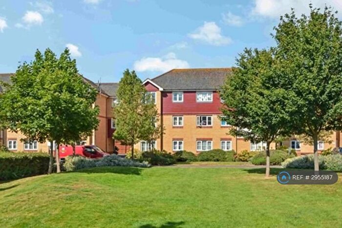 2 Bedroom Flat To Rent In The Fairways, Farlington, PO6