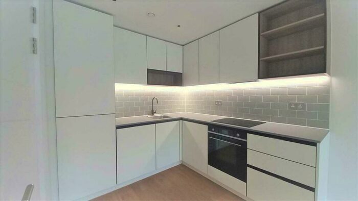 1 Bedroom Apartment To Rent In Farington House, East Drive, Colindale, NW9