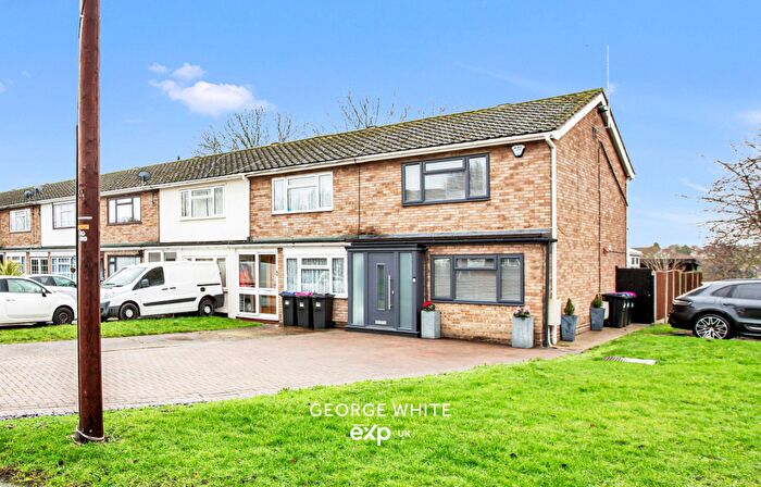 3 Bedroom End Of Terrace House For Sale In Whitehouse Meadows, Leigh On Sea, SS9