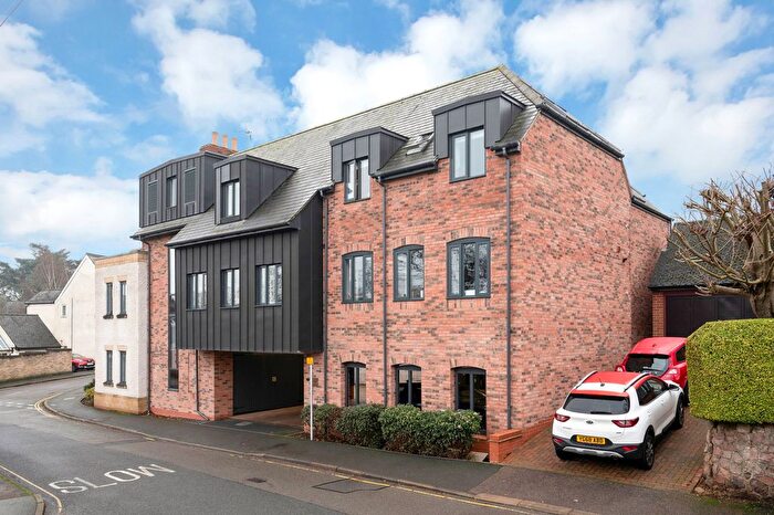 2 Bedroom Flat For Sale In Fowke Street, Rothley, LE7