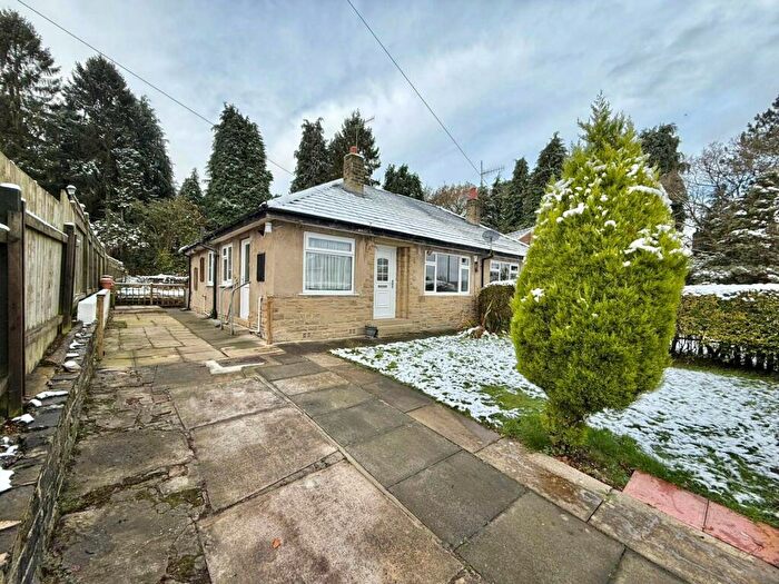 2 Bedroom Bungalow To Rent In Ghyll Wood Drive, Bingley, West Yorkshire, Uk, BD16