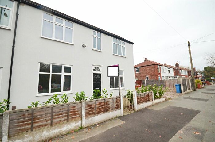 2 Bedroom Apartment To Rent In School Lane, Didsbury, Manchester, M20