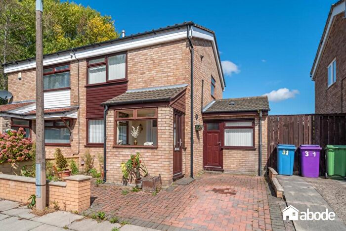2 Bedroom Semi-Detached House For Sale In Oxton Close, Aigburth, Liverpool, L17