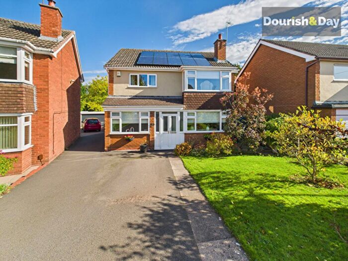 3 Bedroom Detached House For Sale In Glendower Close, Gnosall, ST20