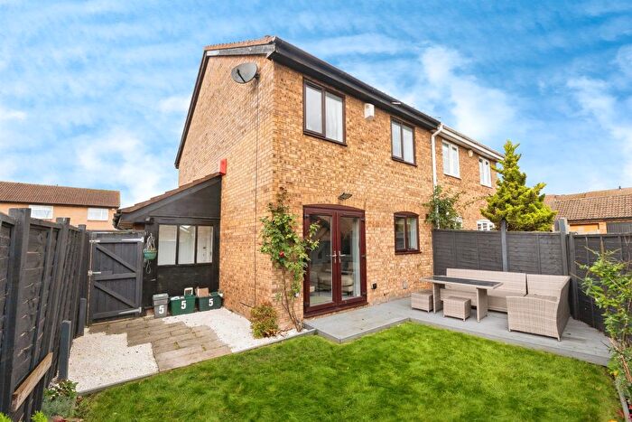 1 Bedroom Terraced House For Sale In Park Farm Court, Longwell Green, Bristol, BS30