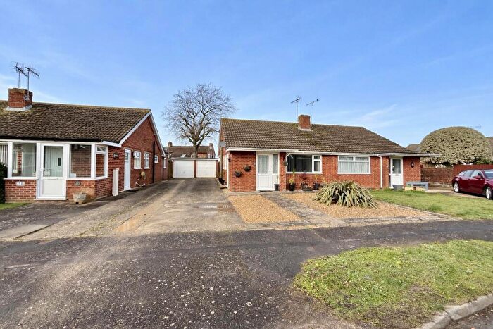 2 Bedroom Bungalow To Rent In Dukes Meadow, Nyetimber, Bognor Regis, PO21