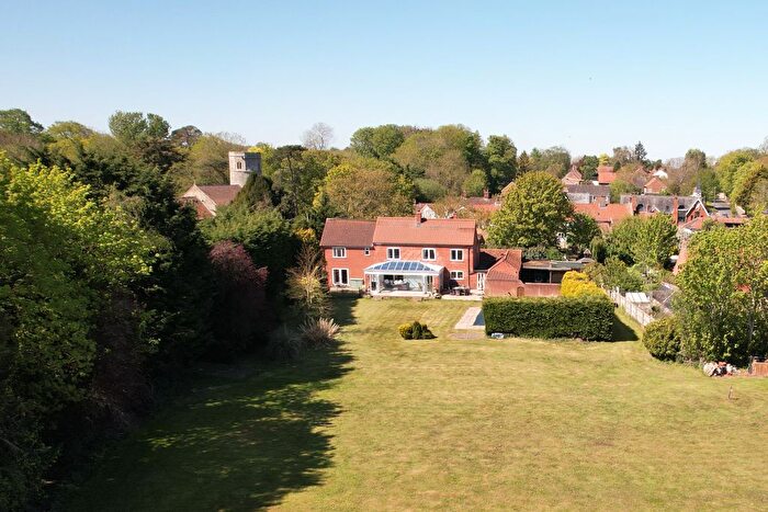 5 Bedroom Detached House For Sale In Bridge Stables, Bridge Road, Great Ryburgh, Norfolk, NR21