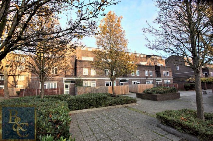 3 Bedroom Maisonette To Rent In Coopers Lane, London, NW1