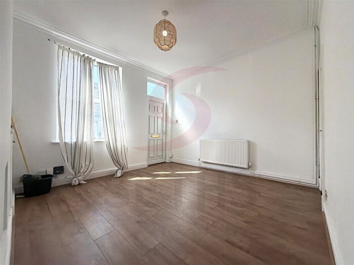 2 Bedroom Terraced House To Rent In Oban Street, Newfoundpool, Leicester, LE3