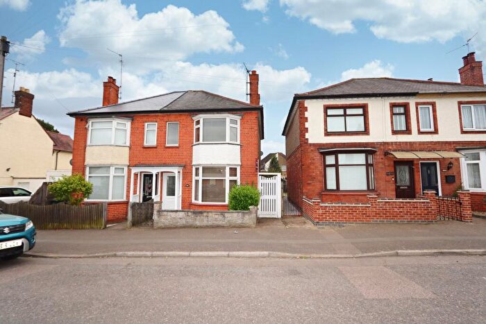 3 Bedroom Semi-Detached House For Sale In Neale Avenue, Kettering, NN16