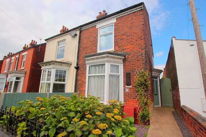 2 Bedroom Semi-Detached House For Sale In West End Road, Habrough, Immingham, DN40