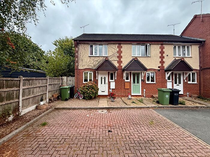2 Bedroom End Of Terrace House To Rent In Hoskyns Avenue, Worcester, WR4