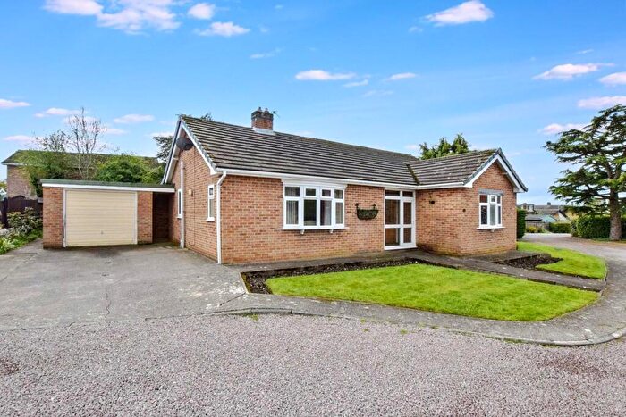 3 Bedroom Bungalow For Sale In Sutton Lane, Hilton, DE65